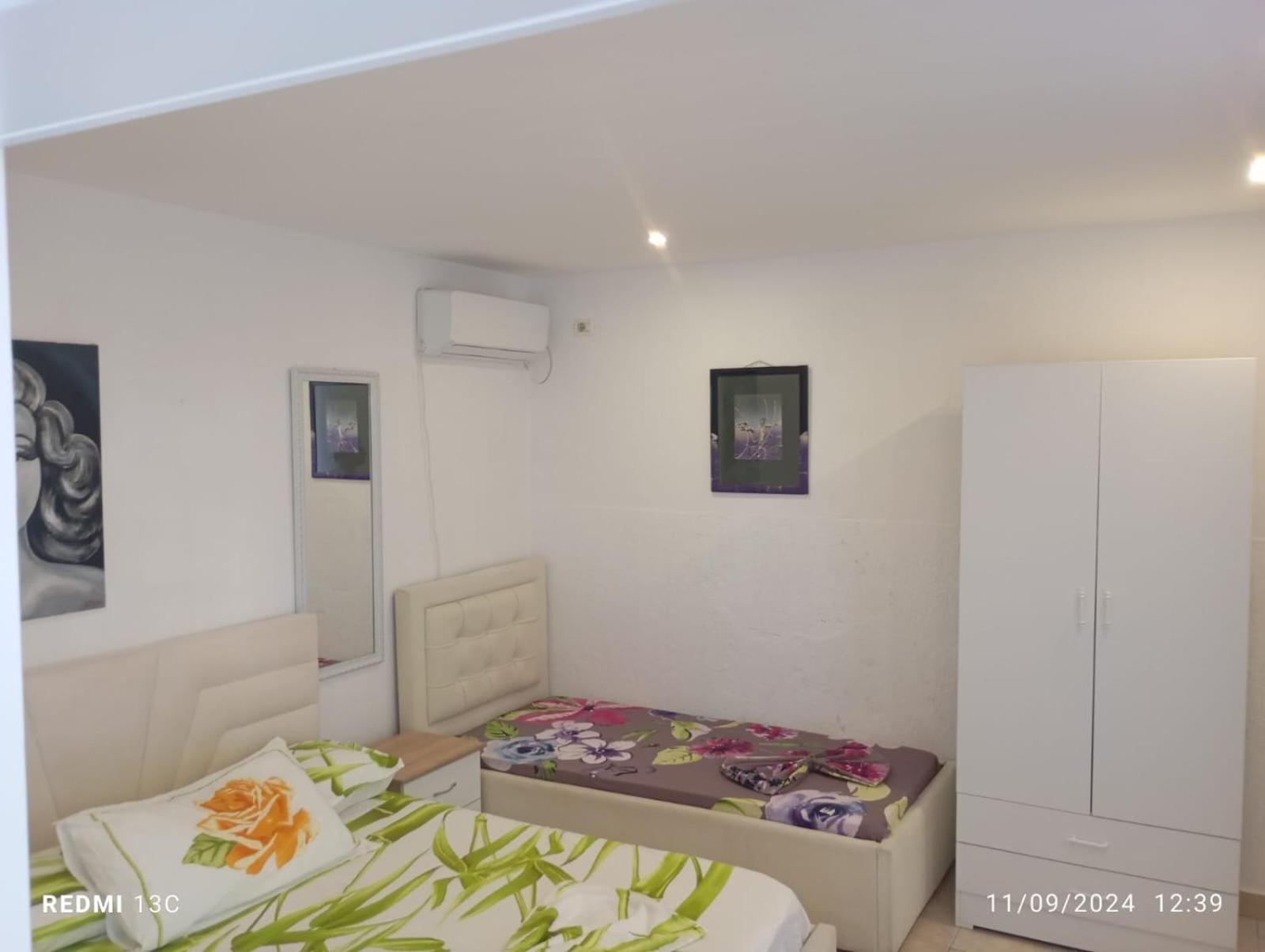 Durres Beach Rooms Buitenkant foto